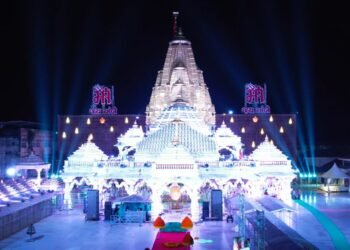 અંબાજી મંદિર ભટ્ટ જી મહારાજ મુન્ના બાદ તુષાર વિવાદ