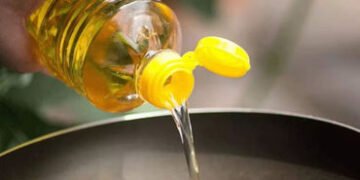 મોંઘવારી બેકાબૂ : તેલબજારમાં ભડકો, 4 દિવસમાં કપાસિયા તેલના ભાવ 115 રૂપિયા વધ્યાં | Edible Oil Prices…