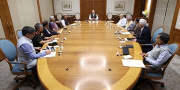 ઈરાનમાં યુદ્ધ વચ્ચે દિલ્હીમાં PM મોદીની બીજી હાઈલેવલ બેઠક: હોર્મુઝ સ્ટ્રેટ અને એનર્જી સંકટ પર ચર્ચા …