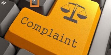 ધોળા દિવસે મહિલાના રોકડ રકમ ભરેલા થેલાની ચીલઝડપ | The rustling of a woman’s bag full of cash in broa…