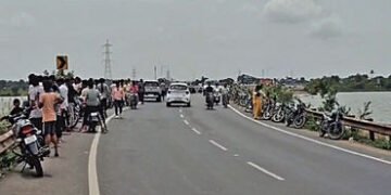 બ્રાહ્મણી-૨ ડેમમાંથી અજાણી મહિલાની લાશ મળી | Body of unidentified woman found in Brahmani 2 dam