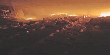 થાન-નવાગામ રોડ પર સિરામિક ગોડાઉનમાં ભીષણ આગ, મેજર કોલ જાહેર | Massive fire breaks out in ceramic god…