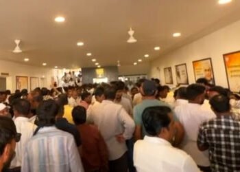 વડોદરા જિલ્લામાં ભાજપમાં ટિકિટ માટે રાફડોઃ કુલ 1408 કાર્યકરોએ ટિકિટ માગી | A total of 1408 BJP worke…