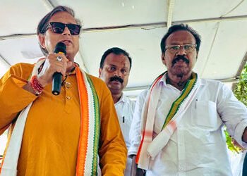 કેરળમાં ચૂંટણી પ્રચાર દરમિયાન શશિ થરૂરના કાફલા પર હુમલો, ગનમેન સાથે ઝપાઝપી | Shashi Tharoor’s Convoy…