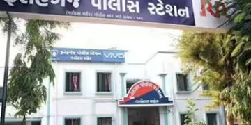 વડોદરામાં ફતેગંજના બે સગીર હિંદુ-મુસ્લિમ મિત્રો ઘર છોડીને ચાલ્યા ગયા, પોલીસે છ કલાકમાં શોધી કાઢ્યા |…