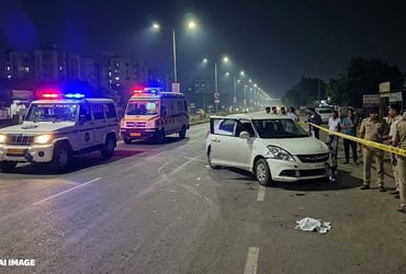 ગાંધીનગર: કોબા રોડ પર પૂરપાટ ઝડપે આવતી કારે 18 વર્ષીય યુવકનો ભોગ લીધો, અકસ્માત સર્જી ચાલક કાર મૂકી ફ…