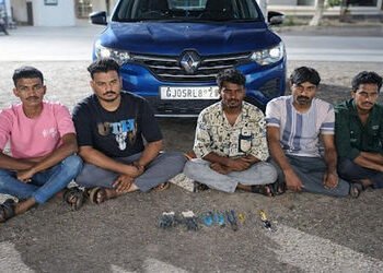 ધ્રોલ પોલીસની ટીમે સોલાર પ્લાન્ટમાંથી વાયરની ચોરી કરનારા 5 આરોપીઓને ઝડપી લીધા : રૂ.4.45 લાખનો મુદ્દા…