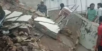 મધ્યપ્રદેશના અનૂપપુરમાં 4 માળની હોટલ ધરાશાયી, 1નું મોત, અનેક લોકો દટાયા હોવાની આશંકા | madhya prades…