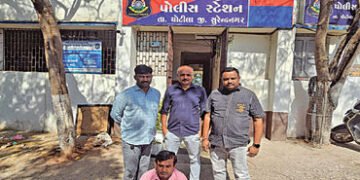ચોટીલાના ગુંદા ગામે 13 વર્ષથી પ્રેક્ટિસ કરતો બોગસ ડોક્ટર ઝડપાયો | A bogus doctor practicing for 13 y…