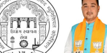 દરિયાપુર વોર્ડમાં ભાજપના જાવેદ શેખની દાવેદારીએ વધાર્યો રાજકીય ગરમાવો | Muslim worker filed nominatio…