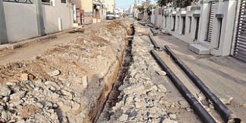 લીંબડીમાં બાર મહિના પહેલા બનાવેલો સીસી રોડ ખોદી પાણીની લાઇનો નખાઇ | CC road built twelve months ago …