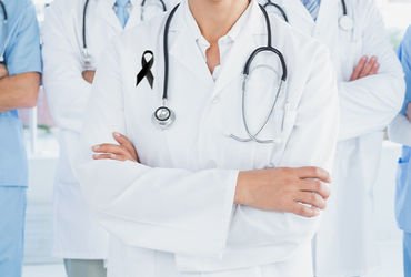 કેન્દ્રના એક નિર્ણયથી કેન્સરના દર્દીઓ મુશ્કેલીમાં મૂકાશે! PMJAY પેનલથી 300 ડૉક્ટર બહાર | cancer spec…