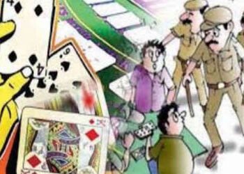 ખેડા જિલ્લામાં 3 સ્થળેથી જુગાર રમતા 16 ઝડપાયા, 3 શખ્સો નાસી છૂટયા | 16 arrested for gambling at 3 pl…