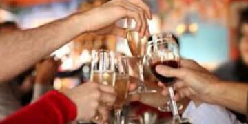 જેતલપુર બ્રિજ પાસે કાર વોશિંગ સેન્ટરમાં દારૃની મહેફિલ,પાંચ પકડાયા | Five arrested for enjoying a dri…