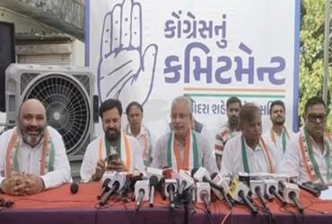 વડોદરામાં કોંગ્રેસનું કમિટમેન્ટ : મહિલા, સિનિયર સિટીઝનો, વિદ્યાર્થીઓ માટે સિટી બસ ફ્રી, બે ટાઇમ પાણી…