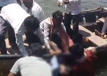 પંચમહાલ: પાનમ નદીમાં હોડી પલટી જતાં પિતા-પુત્રનું ડૂબી જવાથી કરુણ મોત, પરિવારમાં માતમ | Father and s…