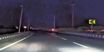 કઠલાલ ઓવરબ્રિજ પર સ્ટ્રીટ લાઈટ બંધ હોવાથી હાલાકી | Street lights off at Kathlal Overbridge causing c…