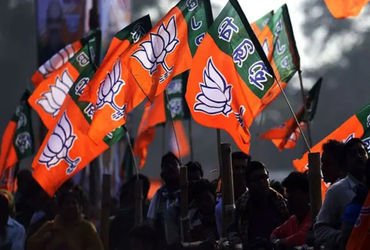 મનપાની ચૂંટણીમાં ભાજપના 15 જેટલા પૂર્વ નગરસેવકની ટિકિટ કપાય તેવી ચર્ચા | the tickets of around 15 fo…