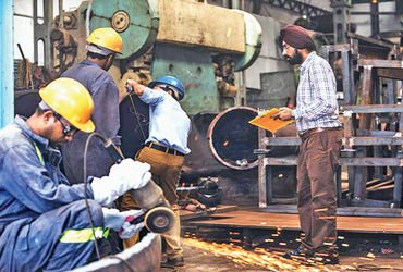 MSMEને 'ઈમરજન્સી લોન' ફાળવવા CIIએ મદદ માંગી