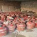 જેતપુરમાં ટેક્સટાઇલ મિલમાંથી 93 LPG સિલિન્ડર કબજે | 93 LPG cylinders seized from textile mill in Jet…