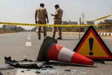 ફલ્લા ગામની ગોળાઇએ શાકભાજી ભરેલું વાહન નાલામાં પલ્ટી જતાં ચાલકનું મોત | Driver dies after vehicle ca…