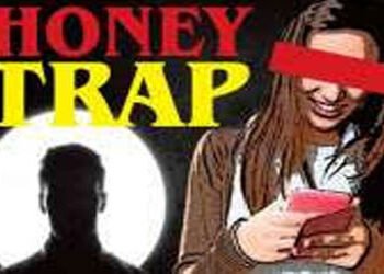 યુવાનને નિવસ્ત્ર કરી વીડિયો ઉતારી 5 લાખની માગણી | Young man stripped naked and filmed demanding 5 la…