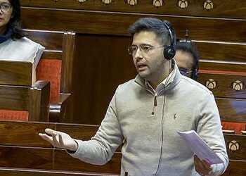 રાઘવ ચઢ્ઢા હવે નવી પાર્ટી બનાવશે? AAP સાથે ખેંચતાણ વચ્ચે નવા VIDEO એ ચર્ચા જગાવી | what aap raghav c…