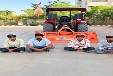 જામજોધપુર ટાઉનમાં થયેલી રૂ.1,37,000 ની કિંમતના રોટાવેટરની ચોરીનો ભેદ ઉકેલાયો : ચાર આરોપીની ધરપકડ | T…