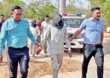 ઓપરેશન દેવ : બનાસકાંઠામાં બાળ તસ્કરીના આંતરરાજ્ય રેકેટનો પર્દાફાશ, બે આરોપી પકડાયા | banaskantha chi…