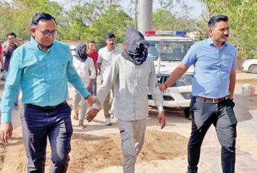 ઓપરેશન દેવ : બનાસકાંઠામાં બાળ તસ્કરીના આંતરરાજ્ય રેકેટનો પર્દાફાશ, બે આરોપી પકડાયા | banaskantha chi…