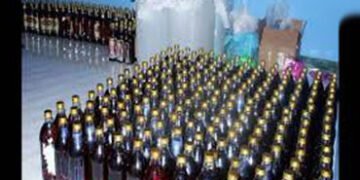 શહેર અને જિલ્લામાં દારૃની 168 બોટલ, બિયરના ૫૨ ટીન ઝડપાયા | 168 bottles of liquor 52 tins of beer sei…