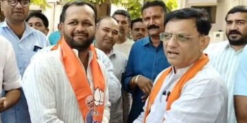 અમરેલી કોંગ્રેસમાં ગાબડું: NSUI પ્રમુખ સાહિલ શેખે છેડો ફાડ્યો, ભાજપે ખેસ પહેરાવતા જ ટિકિટ મળી | Amre…