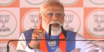 ‘આટલી ભીડ તો મારા ગુજરાતમાં પણ નથી જોઈ’, બંગાળમાં પીએમ મોદીનું નિવેદન, ઘૂસણખોરી પર આકરા પ્રહાર | Wes…