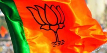 ભાજપની સેન્સ પ્રક્રિયા બાદ કરજણ APMC ફરી વિવાદમાં,ફોર્મ ભરતા પહેલાં મોટો જમાવડો, ભોજન સમારંભ | Karja…