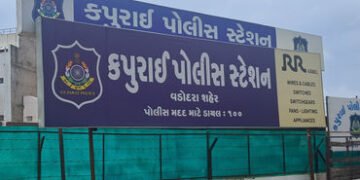 વિધર્મી યુવકે પ્રેમિકાને એસિડ એટેકની ધમકી આપી | Heretic youth threatens girlfriend with acid attack