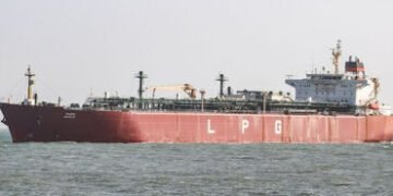 શાંતિ મંત્રણા ભલે ફેલ પણ ભારત સહિત વિશ્વ માટે હોર્મુઝથી ગુડ ન્યૂઝ! એક દિવસમાં 16 જહાજ પસાર | Strait …