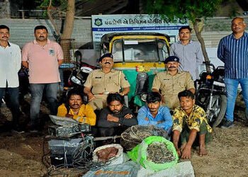 જામનગર નજીક ખીજડિયા બાયપાસ પાસે આવેલા એક કારખાનામાં થયેલીચોરીનો ભેદ ઉકેલાયો : ચાર આરોપીઓ રૂ. 3 લાખના…