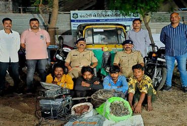 જામનગર નજીક ખીજડિયા બાયપાસ પાસે આવેલા એક કારખાનામાં થયેલીચોરીનો ભેદ ઉકેલાયો : ચાર આરોપીઓ રૂ. 3 લાખના…