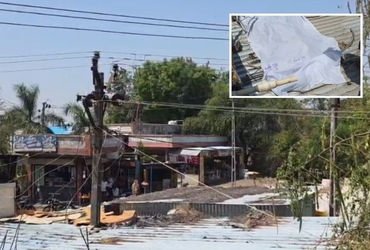 નસવાડીમાં કરુણ ઘટના, કાંધા ગામે ધાબા પર કામ કરતા શ્રમિકને હાઈ ટેન્શન લાઈનનો કરંટ લાગતા મોત | Naswadi…