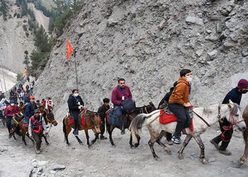 PHOTO: ભક્તોને દર્શન આપવા અમરનાથ પ્રગટ થયાં, પૂર્ણ સ્વરૂપમાં બાબા બર્ફાનીની પ્રથમ તસવીર | amarnath y…