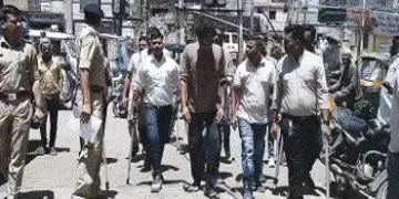 ગોધરામાં રાયોટિંગ કેસના આરોપી ઝાકીર ઝભ્ભાના ઘરે પોલીસ તપાસ છતાં ન મળ્યો મોબાઈલ, શું પુરાવાનો નાશ કરા…