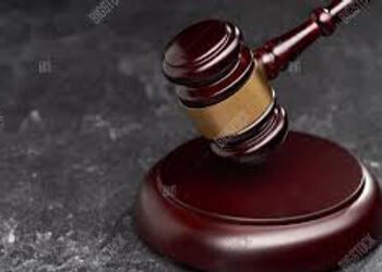 આશ્રમમાં આત્મહત્યા કરનાર પ્રાૈઢના કેસમાં ત્રણ આરોપીઓની ડિસ્ચાર્જ અરજી નામંજૂર | Discharge applicatio…