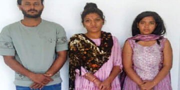 જેતપુરમાં સાડીના વૃધ્ધ વેપારીને બ્લેકમેઈલ કરનાર ટોળકી ઝડપાઈ | Gang arrested for blackmailing elderly…