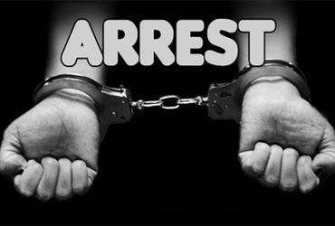 દામનગરમાં કટિંગ વખતે 16.91 લાખની 7686 બોટલ વિદેશી દારૂ સાથે છ પકડાયા | Six arrested with 7686 bottle…