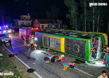 પંજાબમાં મોટી દુર્ઘટના, શ્રદ્ધાળુઓને લઈ જતી બસ પલટતાં 6ના મોત, 21થી વધુ ઈજાગ્રસ્ત | punjab major tra…
