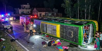 પંજાબમાં મોટી દુર્ઘટના, શ્રદ્ધાળુઓને લઈ જતી બસ પલટતાં 6ના મોત, 21થી વધુ ઈજાગ્રસ્ત | punjab major tra…