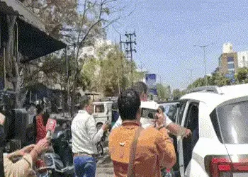 વડોદરા સ્થાનિક ચૂંટણીમાં મોટો ખેલ, બે દિવસથી ગુમ કોંગ્રેસી ઉમેદવાર કનુ પ્રજાપતિએ ઉમેદવારી પાછી ખેંચી…