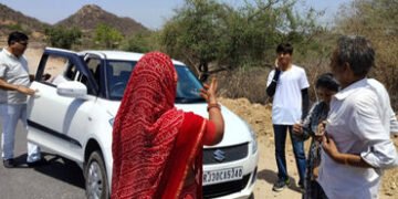 6 મહિના પહેલાં વડોદરા સ્ટેશનેથી મળેલા મૂકબધિર કિશોરનું રાજસ્થાની શૈલીનું ચિત્ર પરિવાર સુધી દોરી ગયું…