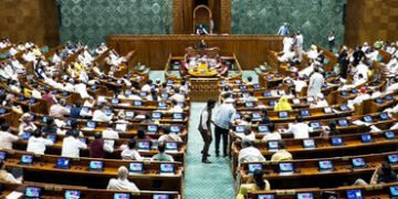 સંસદમાં ઘમસાણ વચ્ચે અડધી રાતે મહિલા અનામત કાયદો લાગુ, સરકારે નોટિફિકેશન જાહેર કરી | Women’s Reservat…