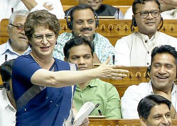 સંસદમાં પ્રિયંકા ગાંધીનો પાવર પ્લે, અમિત શાહ પણ હસી પડ્યા, રાહુલ ગાંધીએ કર્યા વખાણ | priyanka gandhi…